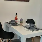 Сasa de vacaciones Flora In Paros *