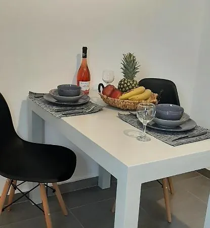 Σπίτι διακοπών Flora In Paros