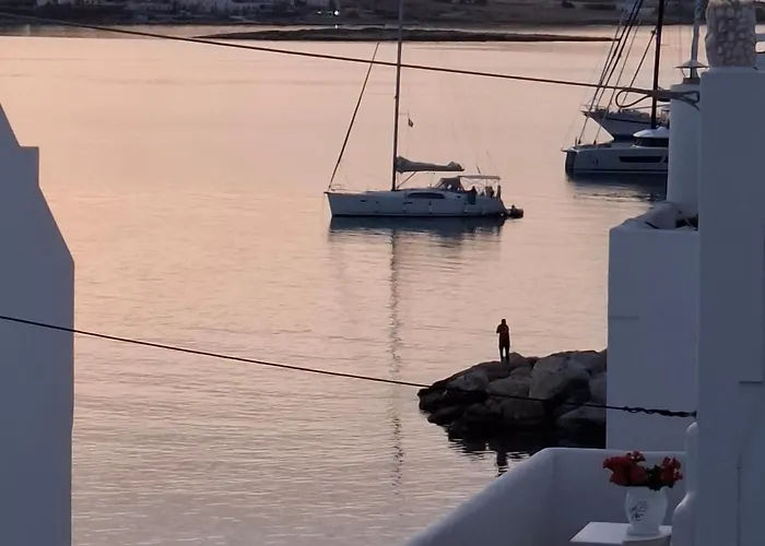 Flora In Paros Дом отдыха *