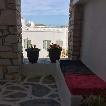 Flora In Paros * Nausa