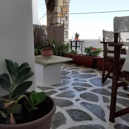 Dom wakacyjny Flora In Paros
